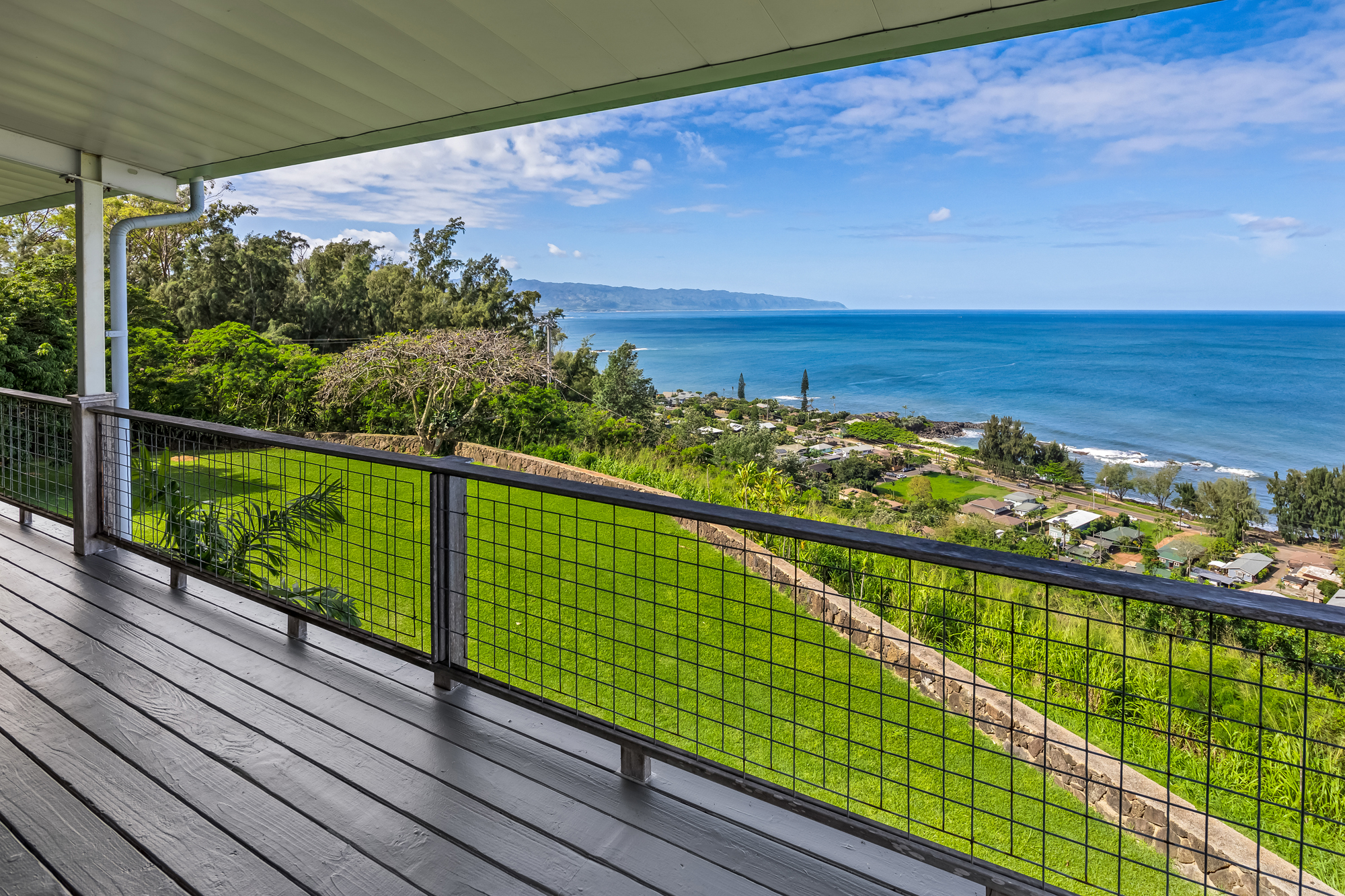 Whale House estate photo 4 — luxury North Shore Oahu vacation rental